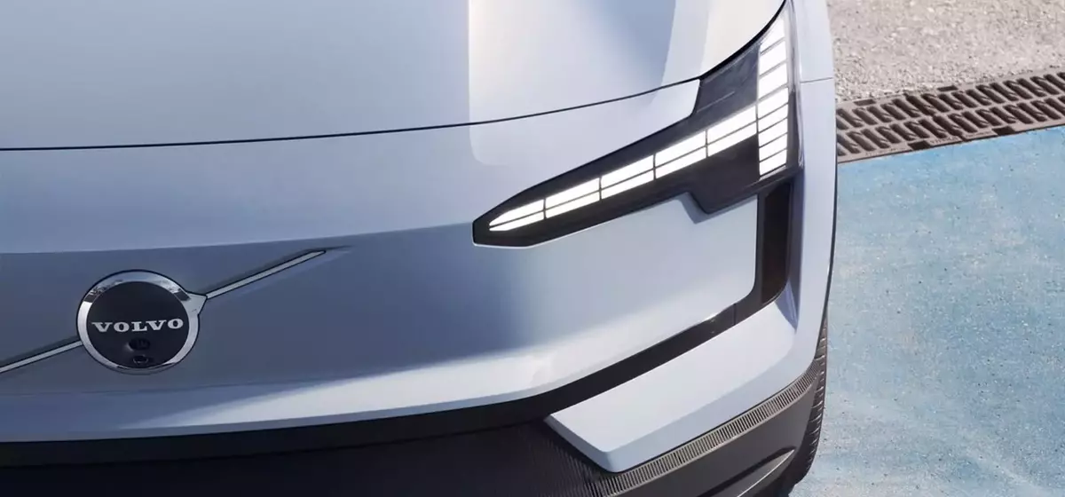 Volvo Expands EX30 Recall Due to Battery Risk