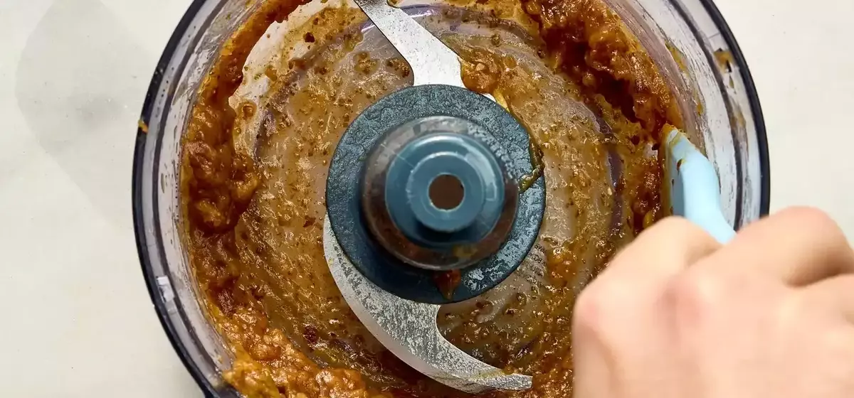 Tropical Indulgence: Coconut-Chocolate Overnight Oats