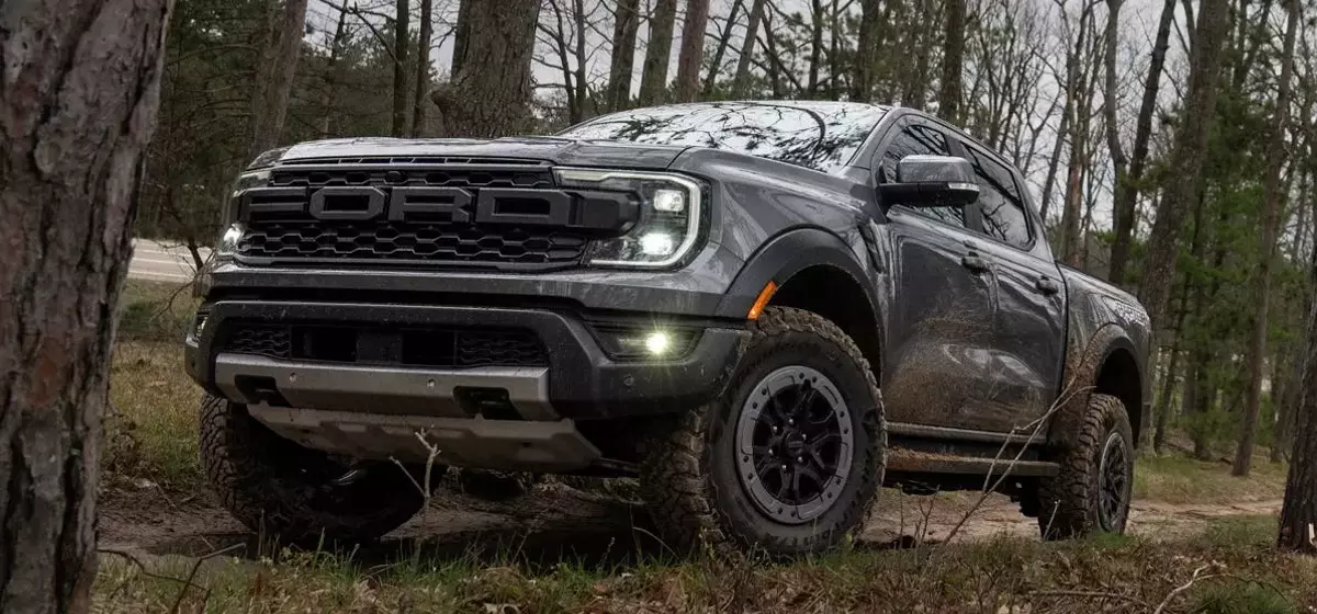 2027 Ford Ranger Raptor: Unrivaled Off-Road Dominance and On-Road Refinement