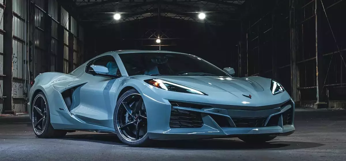2027 Chevrolet Corvette E-Ray: Hybrid Power Meets Iconic Performance