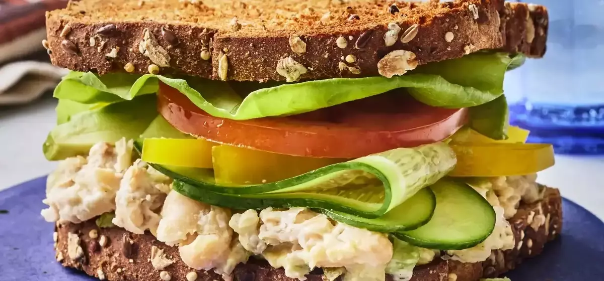 Crafting the Perfect Cucumber & White Bean Sandwich: A Quick and Healthy Lunch Guide
