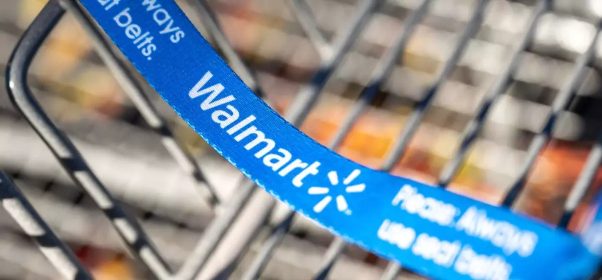 Walmart's 'Powerful and Efficient' $200 Gas Chainsaw Now 45% Off
