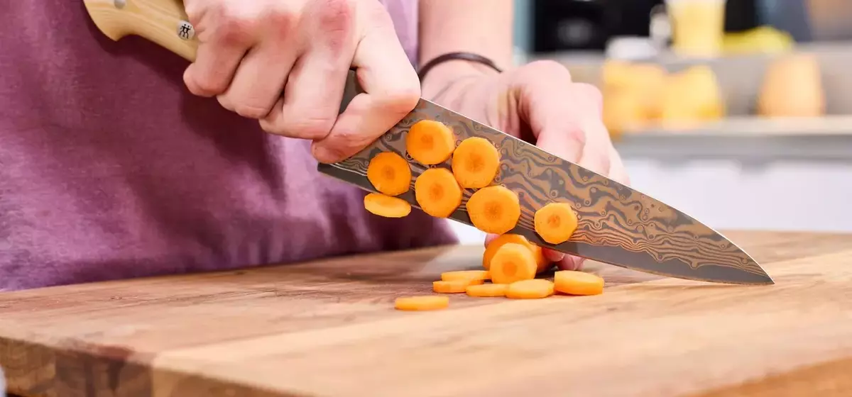 The Art of Damascus Steel Knives: A Comprehensive Guide to Culinary Blades