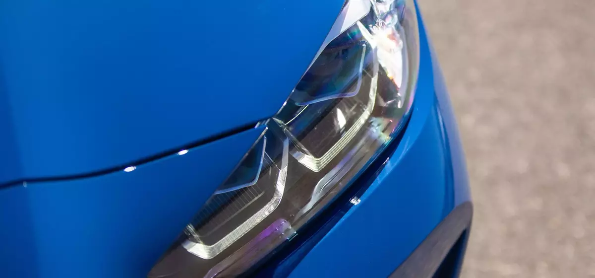 The High Cost of High-Tech: BMW Laser Headlight Repair Bill Shocks Owner