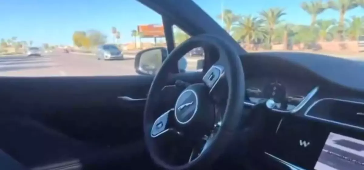 Waymo Robotaxi's Perilous Eight-Lane Left Turn Shocks Passengers