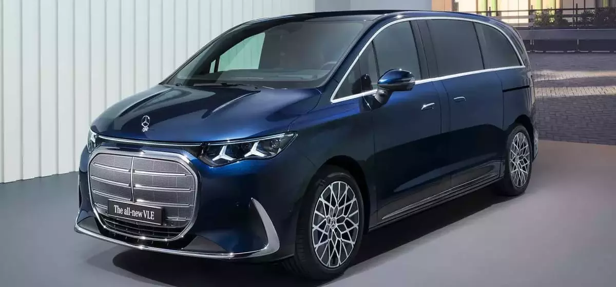 Mercedes-Benz VLE Electric Minivan Arrives in America