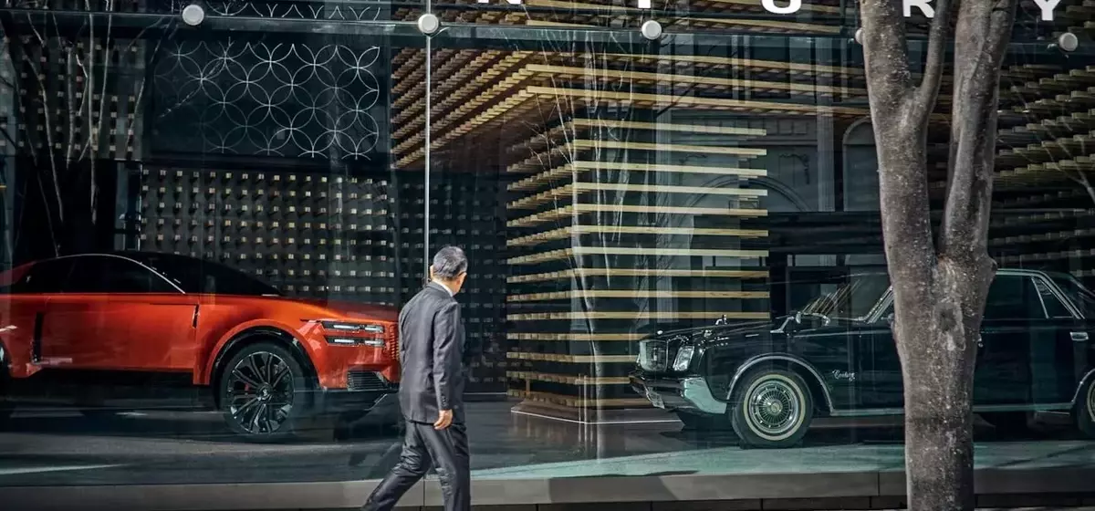 Toyota's Century Brand Ascends to Luxury Status with New Tokyo Showroom