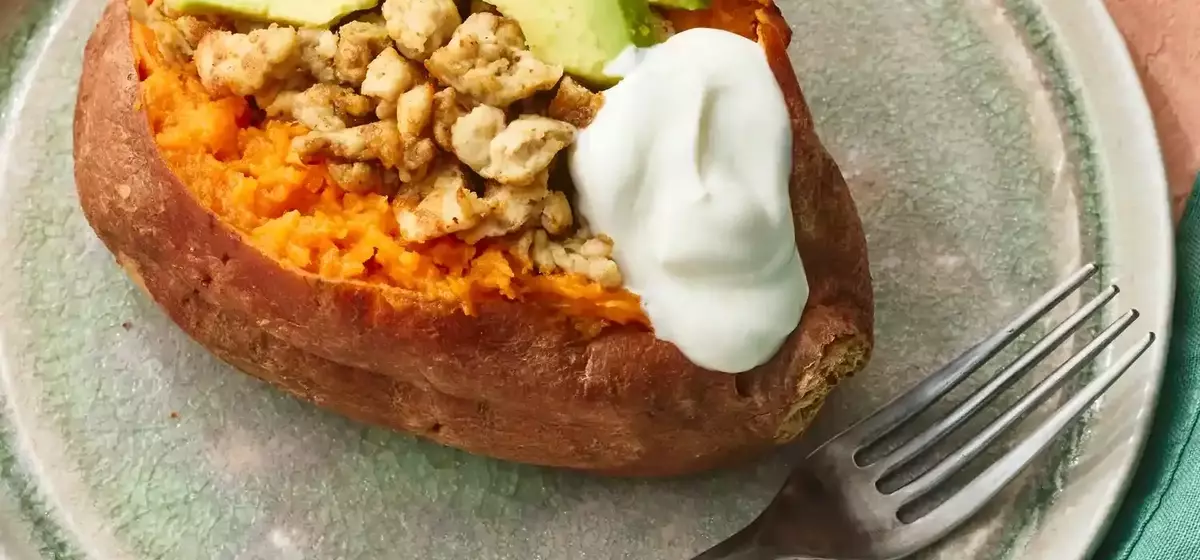Stuffed Sweet Potatoes with Ground Turkey & Avocado: A Healthy & Flavorful Meal