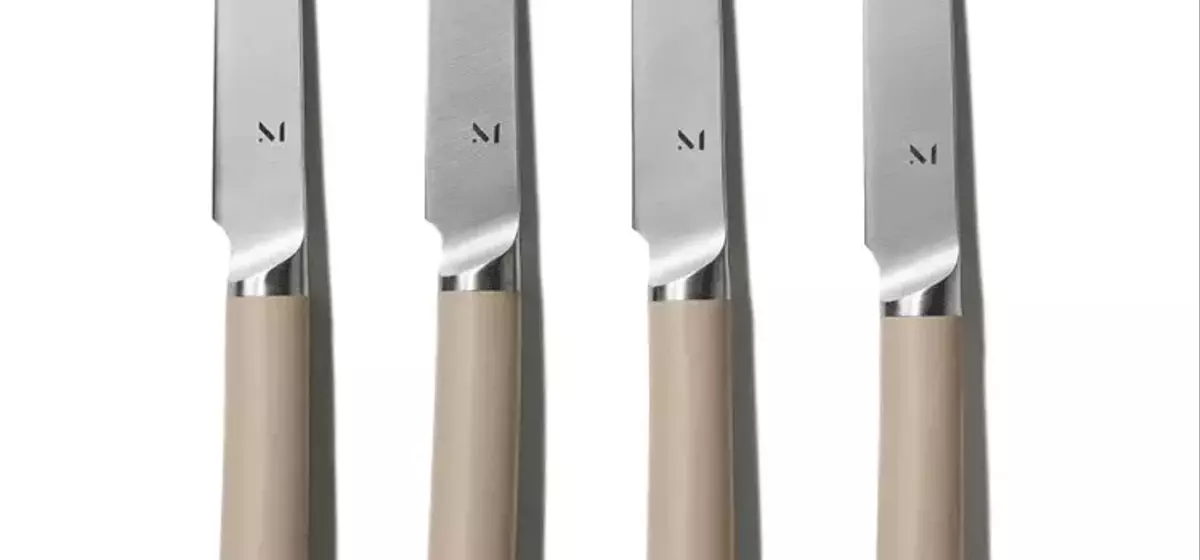 The Ultimate Guide to Selecting and Maintaining Steak Knives for Optimal Culinary Performance