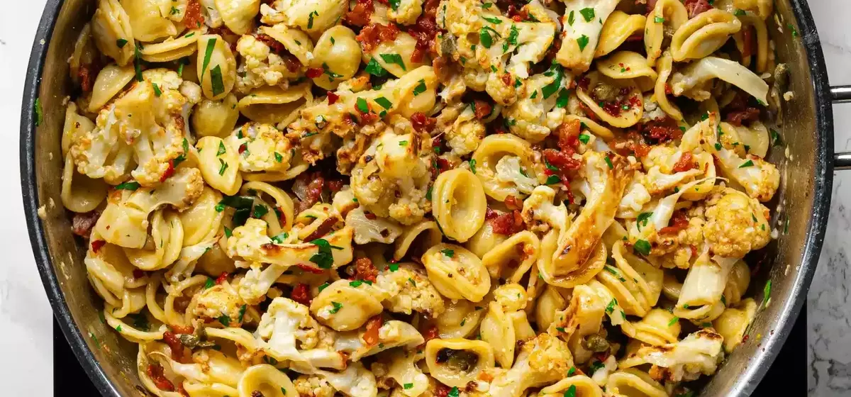 Lemon Pasta with Roasted Cauliflower, Capers, and Crispy Pancetta: A Weeknight Delight