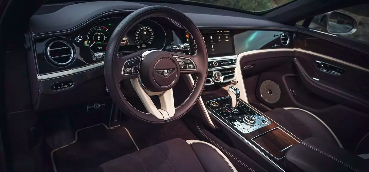2025 Bentley Flying Spur Speed: A Glimpse Inside Luxury
