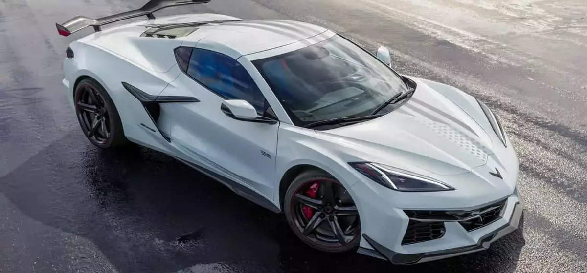Chevrolet Confirms No Manual Transmission for C8 Corvette