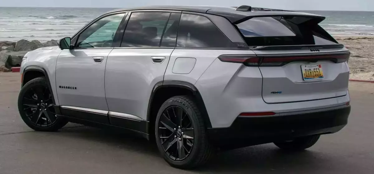 Jeep Wagoneer S Models Recalled for Detaching Rear Liftgate Covers