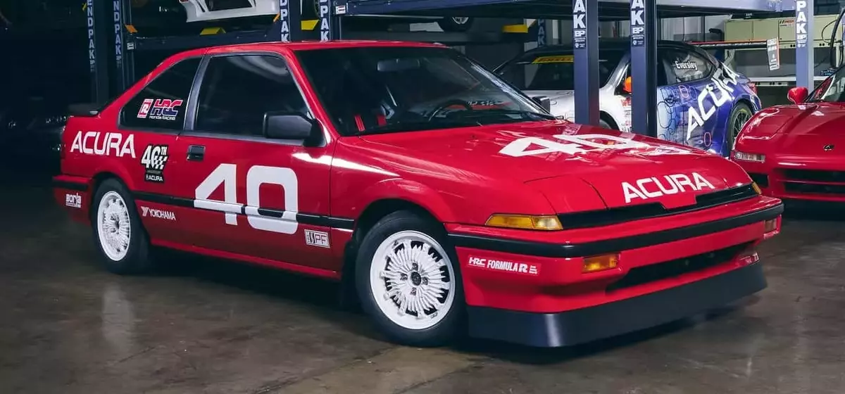 Acura Unveils Retro Integra Race Car to Celebrate 40th Anniversary