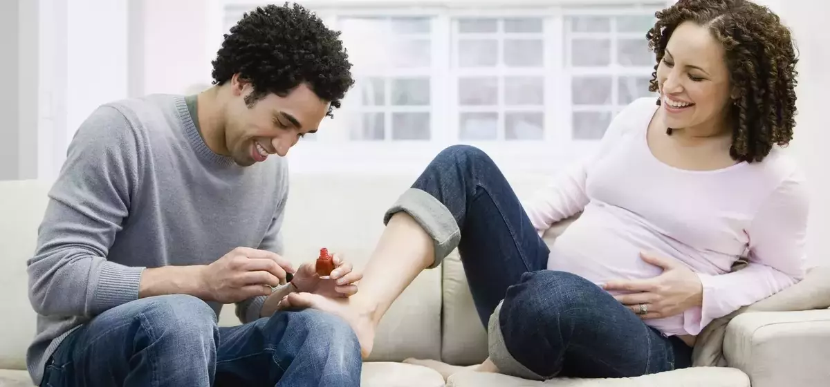 Gel Manicures During Pregnancy: A Comprehensive Safety Guide