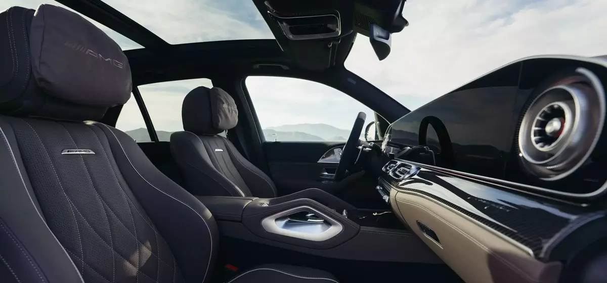 2027 Mercedes-AMG GLE53 Hybrid: A Glimpse into its Luxurious Interior