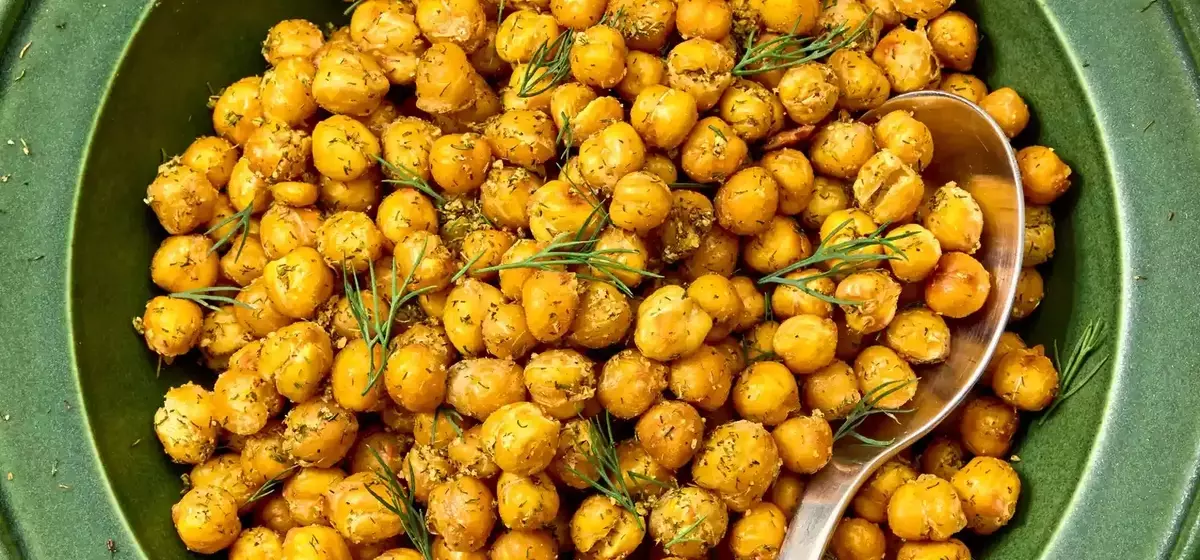 Crispy Dill Pickle Chickpeas: A Healthy and Flavorful Snack
