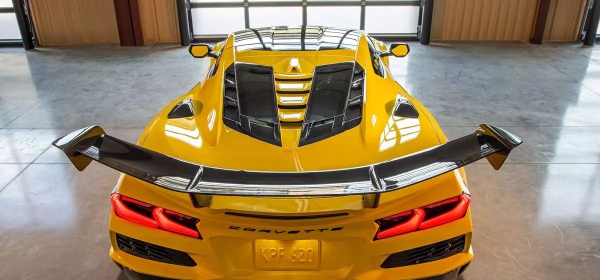 Chevrolet Halts Corvette Sales Over Stealthy Software Flaw