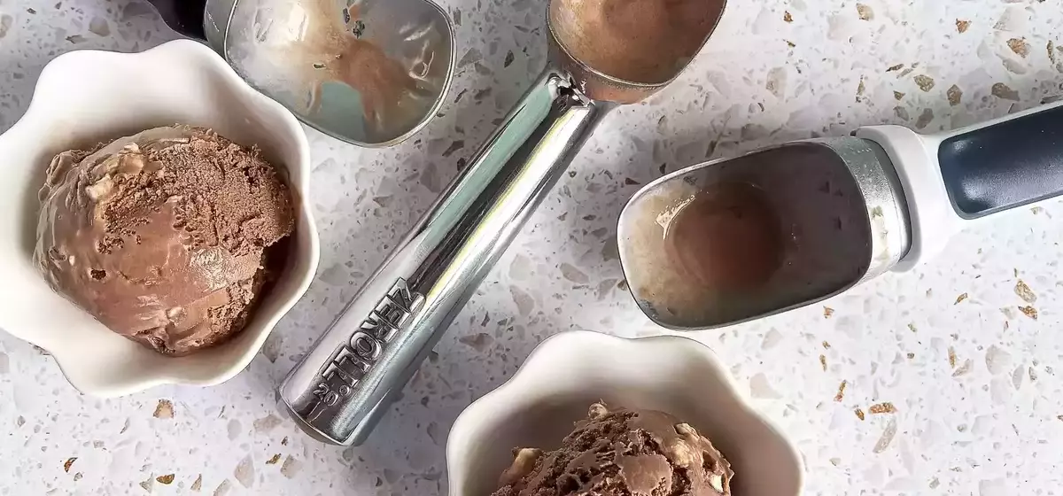 Unveiling the Best Ice Cream Scoops for Effortless Dessert Serving