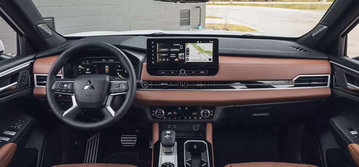 A Glimpse Inside the 2026 Mitsubishi Outlander SEL's Cabin