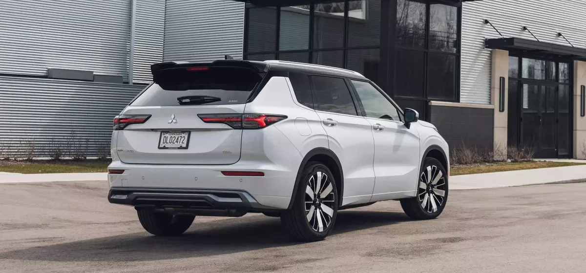 2026 Mitsubishi Outlander SEL AWD Review