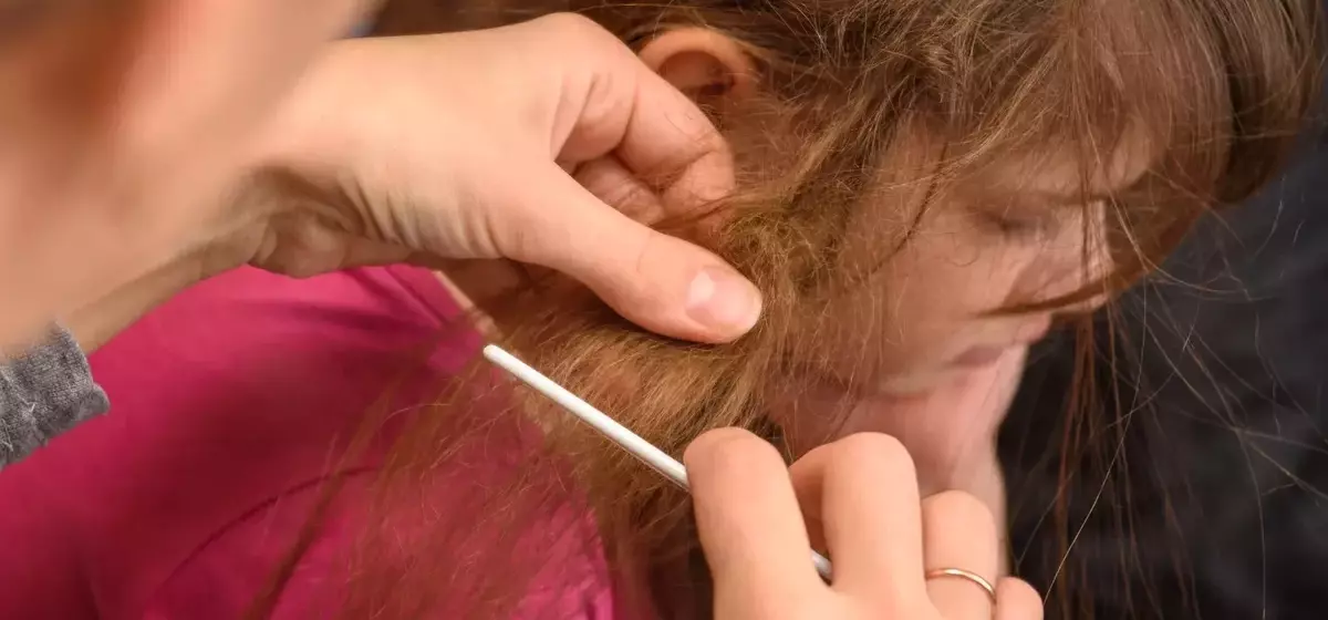 Aussie Total Miracle Detangler: The Ultimate Solution for Tangle-Free Hair