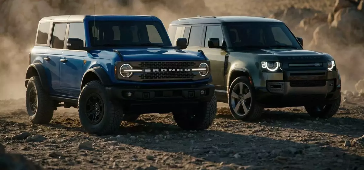 2026 Land Rover Defender vs. Ford Bronco: Off-Road Icons Compared