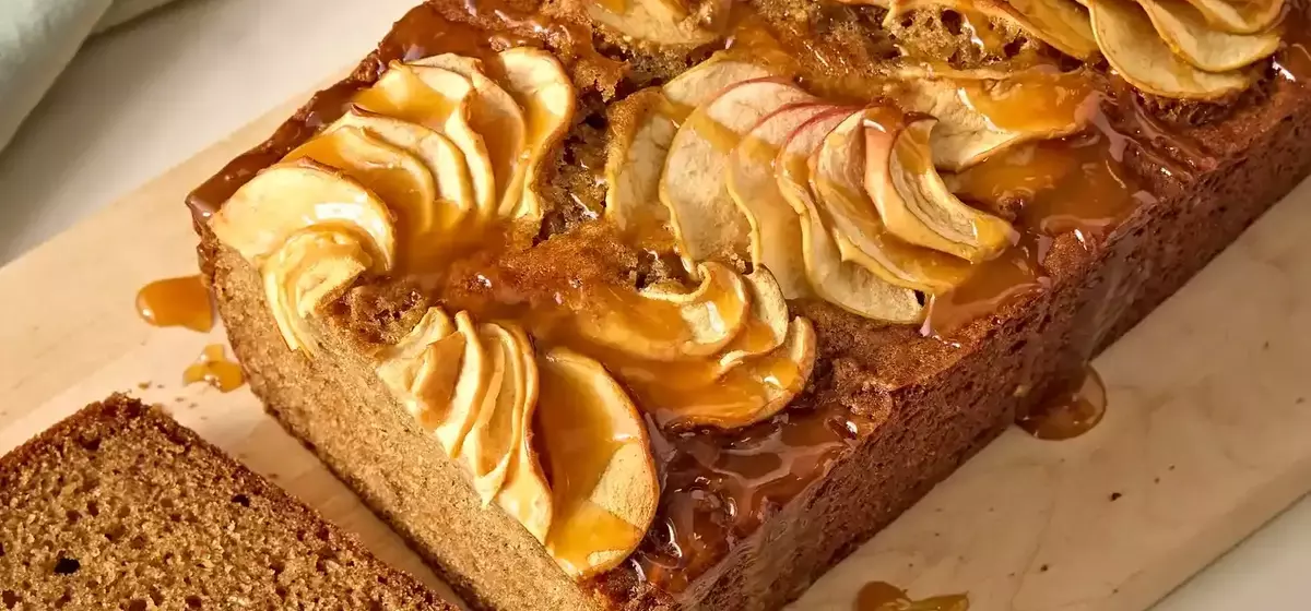 Delectable Brown Sugar-Glazed Apple Cake Recipe