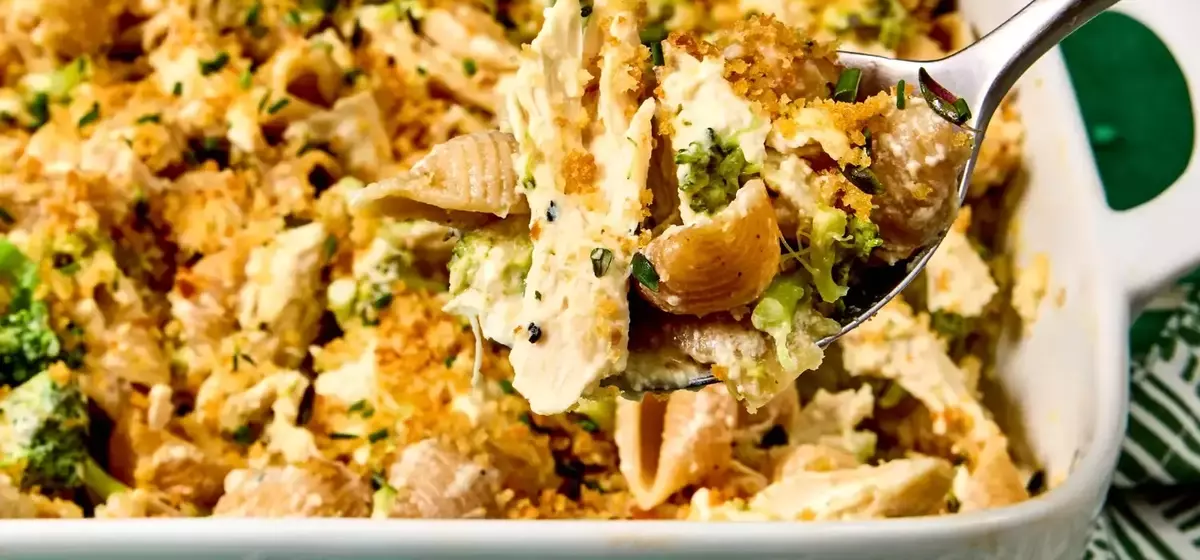 Delicious Honey-Mustard Chicken and Broccoli Bake: A Hearty and Healthy Meal