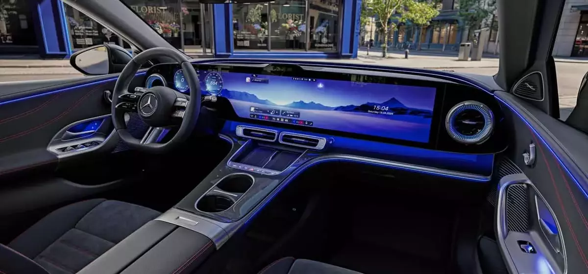 Mercedes-Benz Electric C-Class Interior Revealed