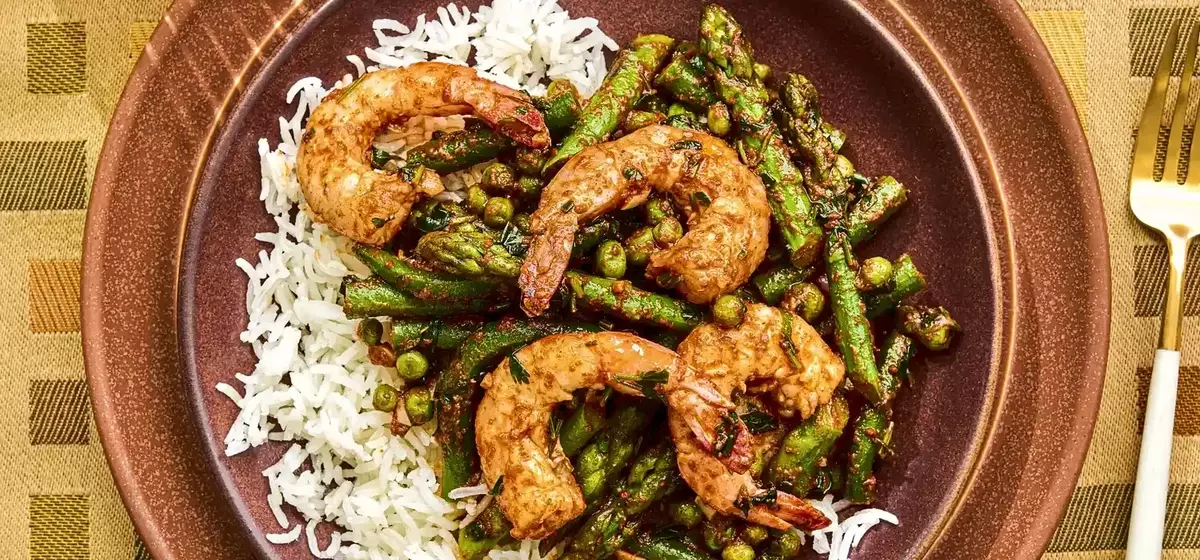Quick Shrimp and Vegetable Skillet with Chermoula