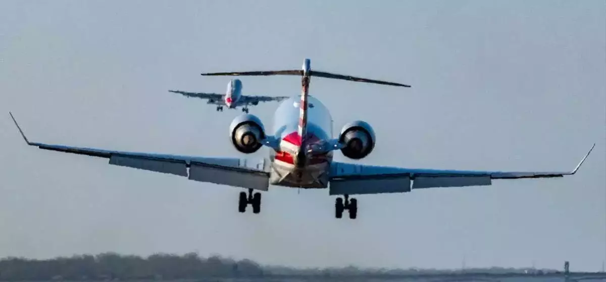 Modernizing the US Air Traffic Control System: A Digital Transformation