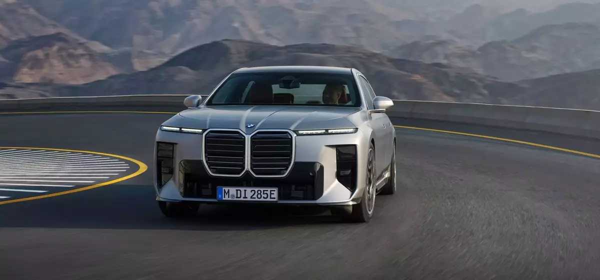 2027 BMW i7: An Electrified Luxury Sedan Unveiled