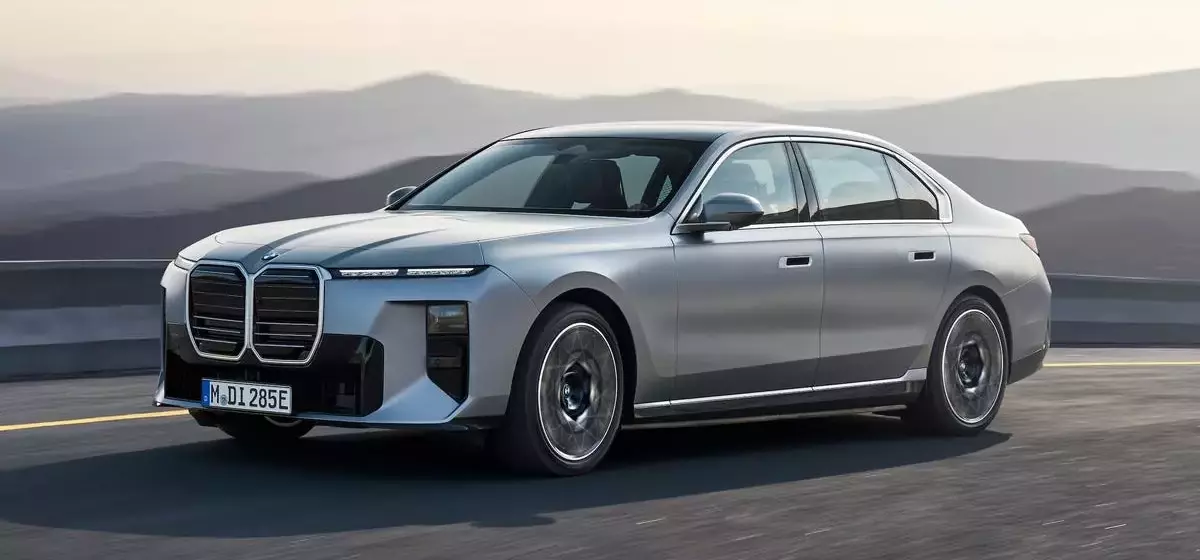 2027 BMW i7: An Ultra-Luxury Electric Sedan Redefined
