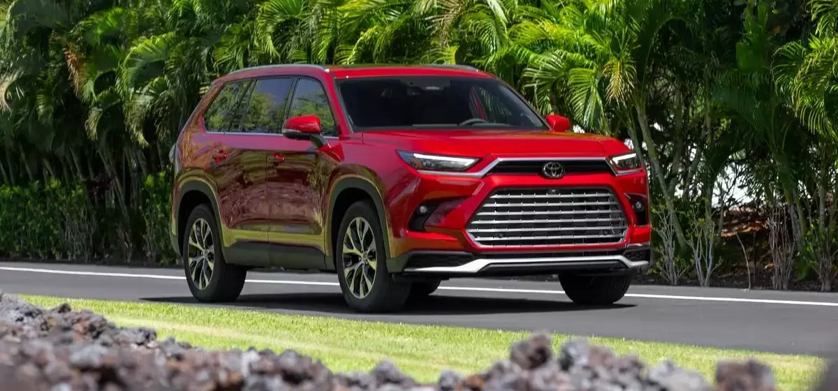 2027 Toyota Grand Highlander Review: A Practical Family SUV