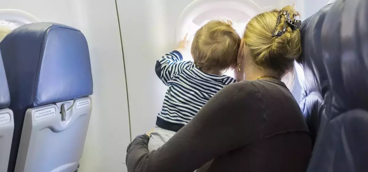 Mastering Air Travel with Young Children: Essential Tips for Parents