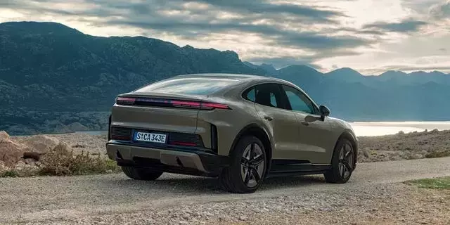 2026 Porsche Cayenne Coupe Electric Unveiled with Impressive Performance
