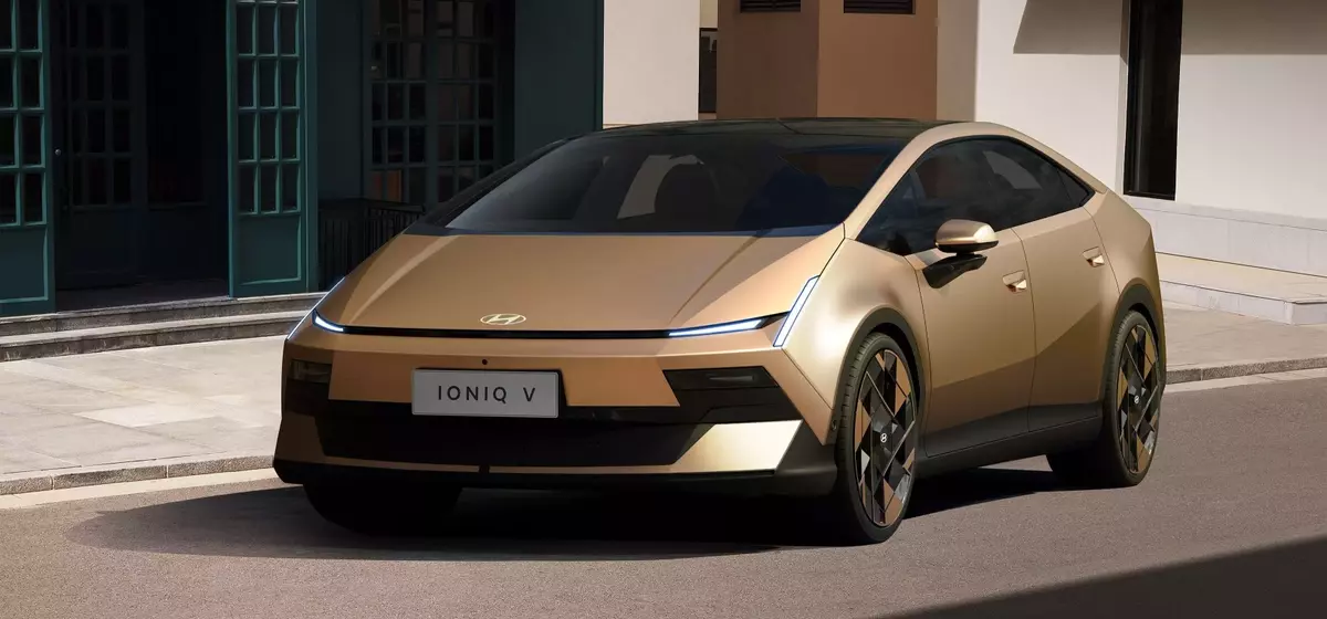 Hyundai Introduces Ioniq V Electric Sedan for Chinese Market