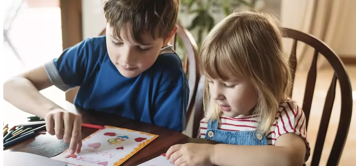 Creative Mother's Day Crafts Kids Can Make
