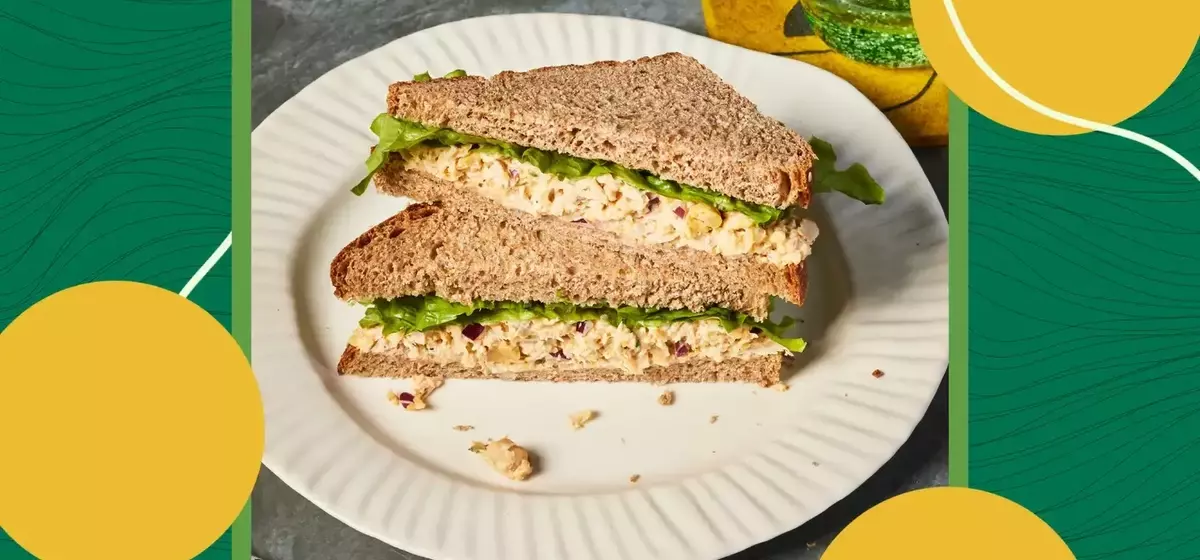 Elevate Your Lunch: A Quick and Protein-Packed Tuna and Chickpea Salad