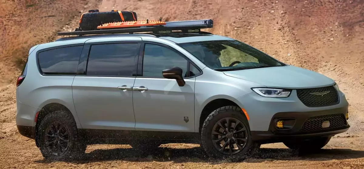 Chrysler Considers Production for Off-Road Pacifica Minivan