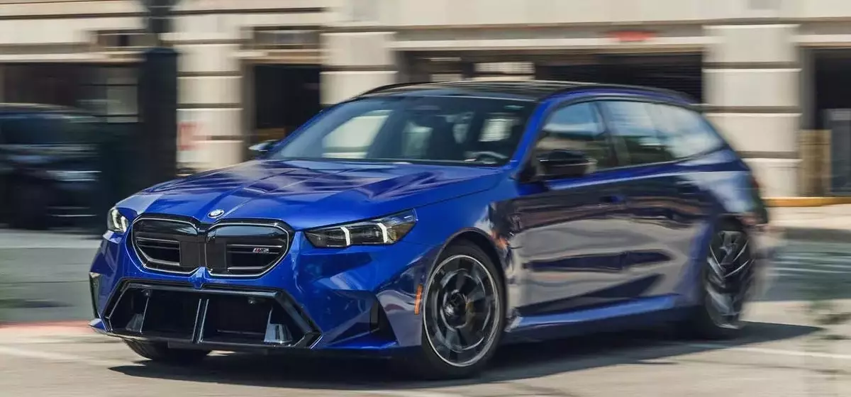 2027 BMW M5 Touring: A Powerful and Practical Super Wagon