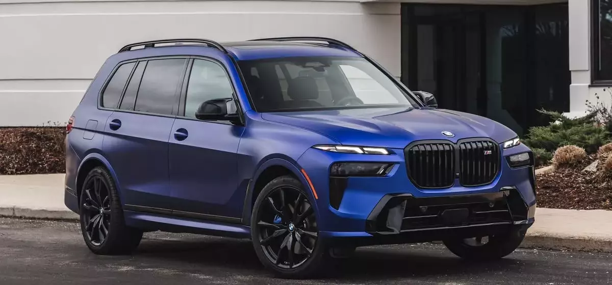 2027 BMW X7 Review: Performance, Comfort, and Technology
