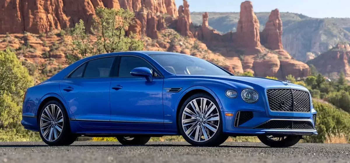 2027 Bentley Flying Spur: A Luxurious Powerhouse