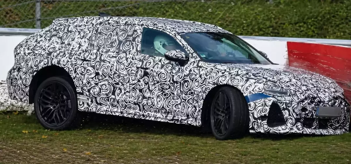 Audi RS6 Prototype Collides During Nürburgring Testing