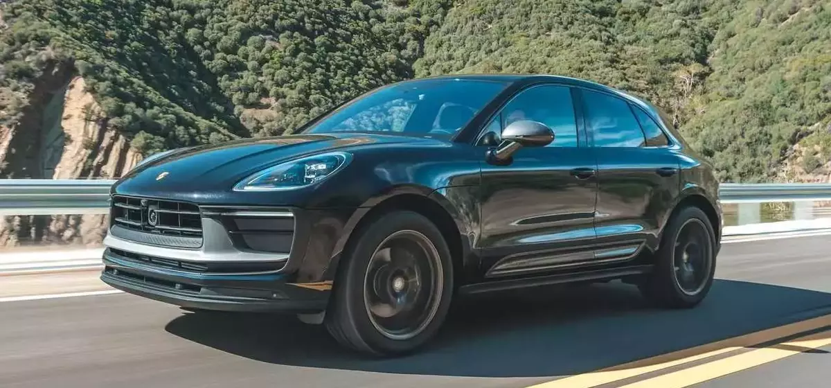 Porsche Increases Inventory for Gas-Powered Macan Ahead of Production Halt