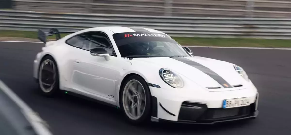 Porsche 911 GT3 Manthey Achieves New Nürburgring Record