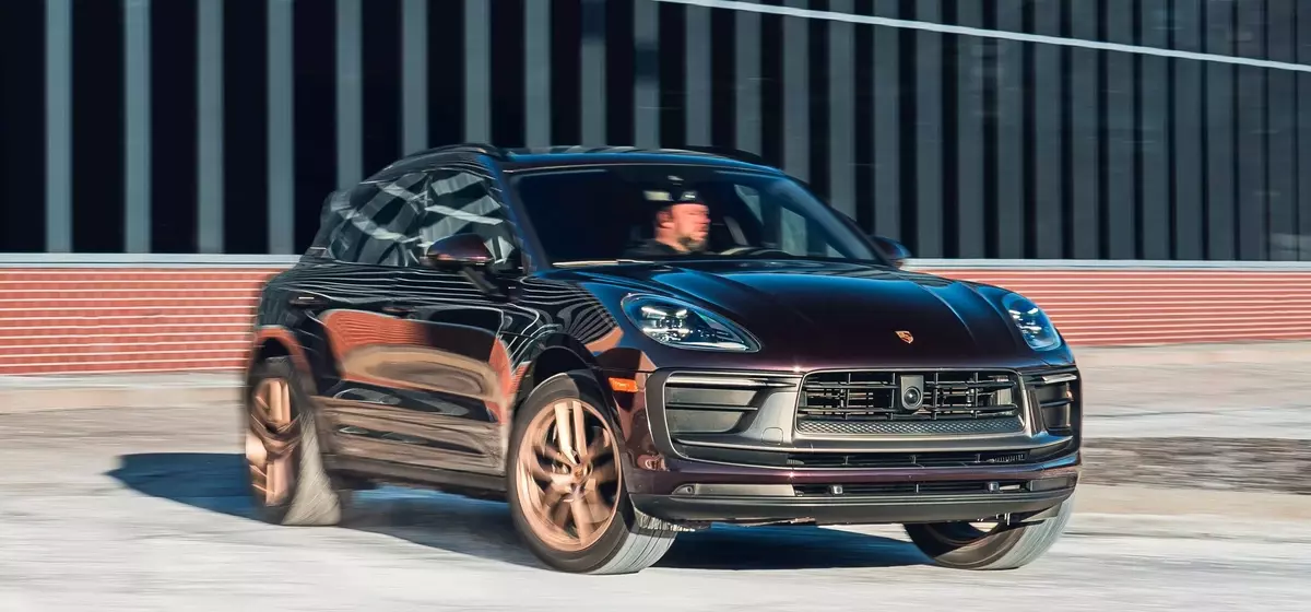 Porsche to Discontinue Gasoline Macan Production This Summer