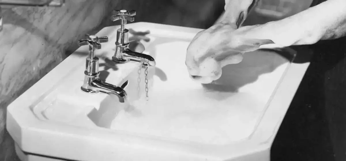 Exploring the 'Warsh' Pronunciation: Origins and Evolution in American English