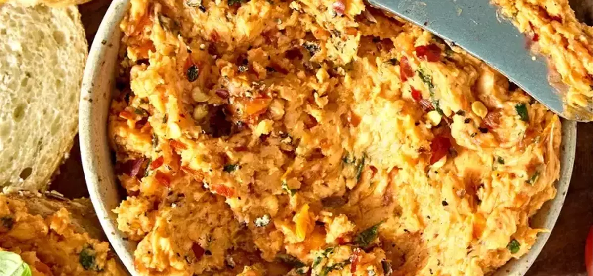 Crafting Aromatic Roasted Tomato Butter